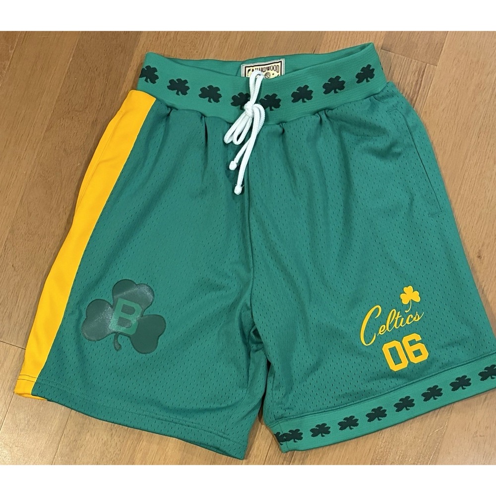 Mitchell & Ness X Bodega Basketball Shorts Boston Celtics Hardwood Classics M